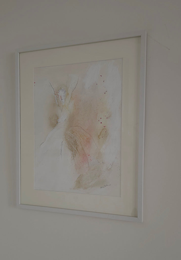 œuvre abstraite sur papier de Kellestom. Composition délicate où matière, lumière et mouvement se rencontrent dans un univers poétique.